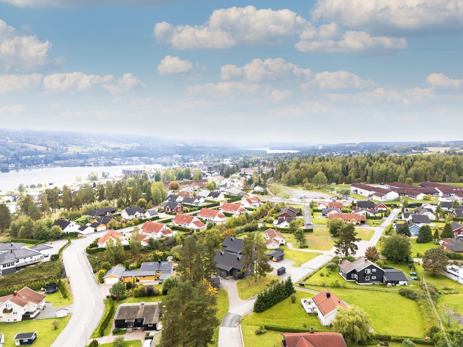 Beliggenheten er attraktiv for både barnefamilier og aktivitetsglade. Galleribilde