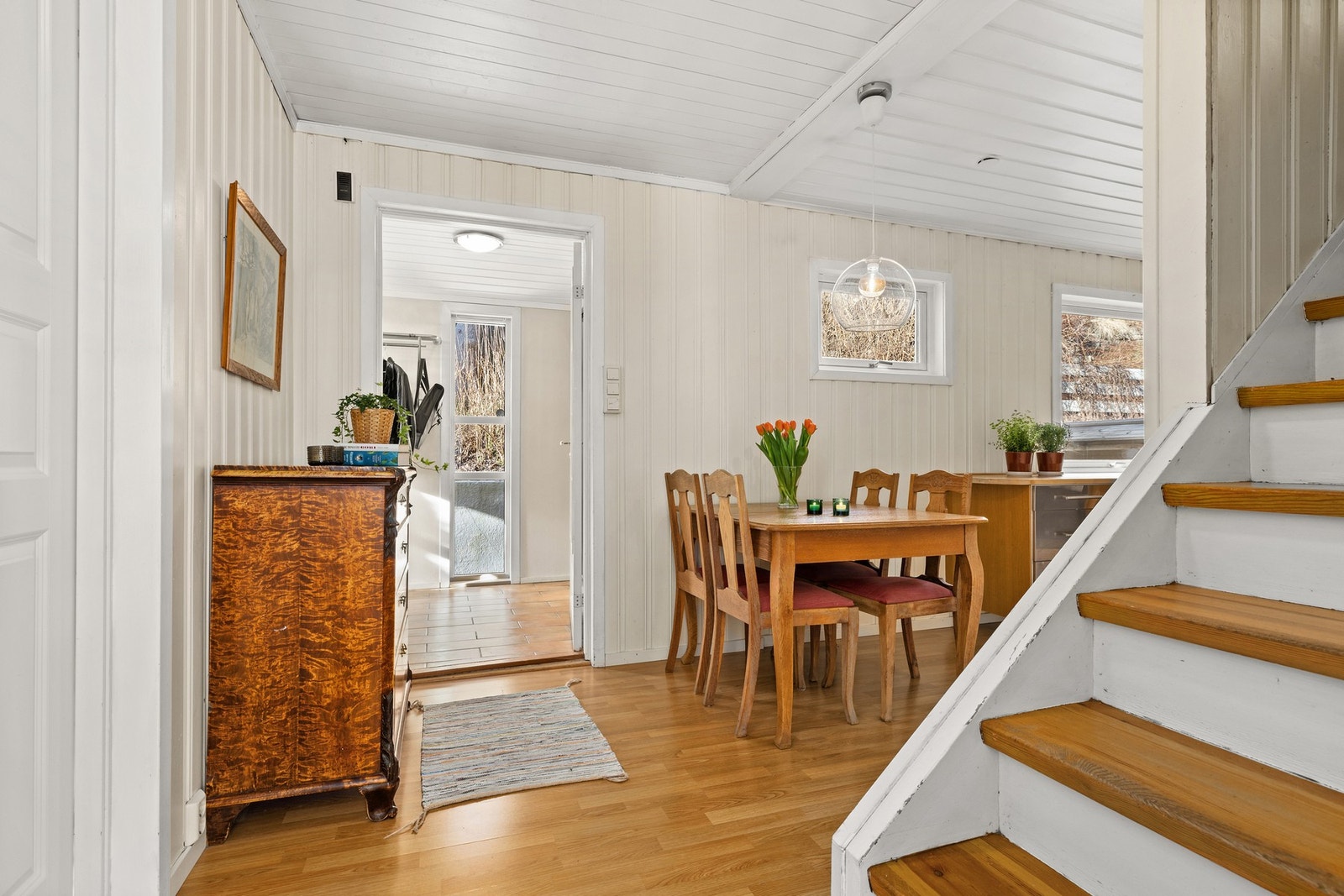 Kjøkken har adkomst fra entré. Galleribilde