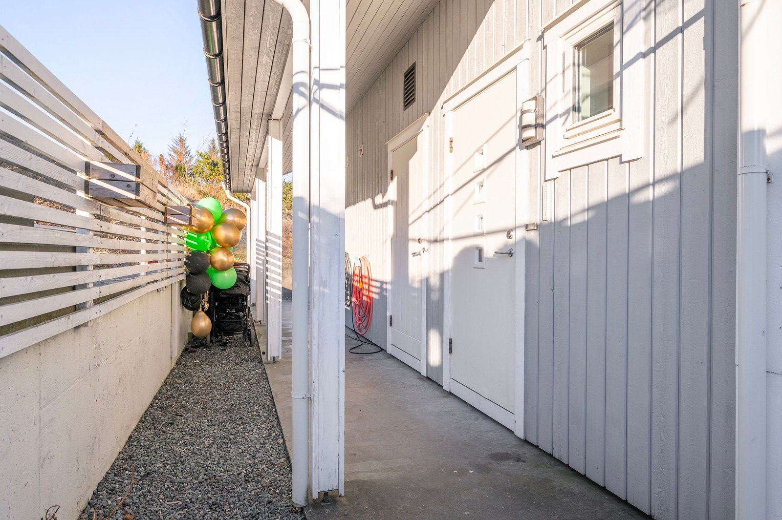 Inngangsparti. Galleribilde