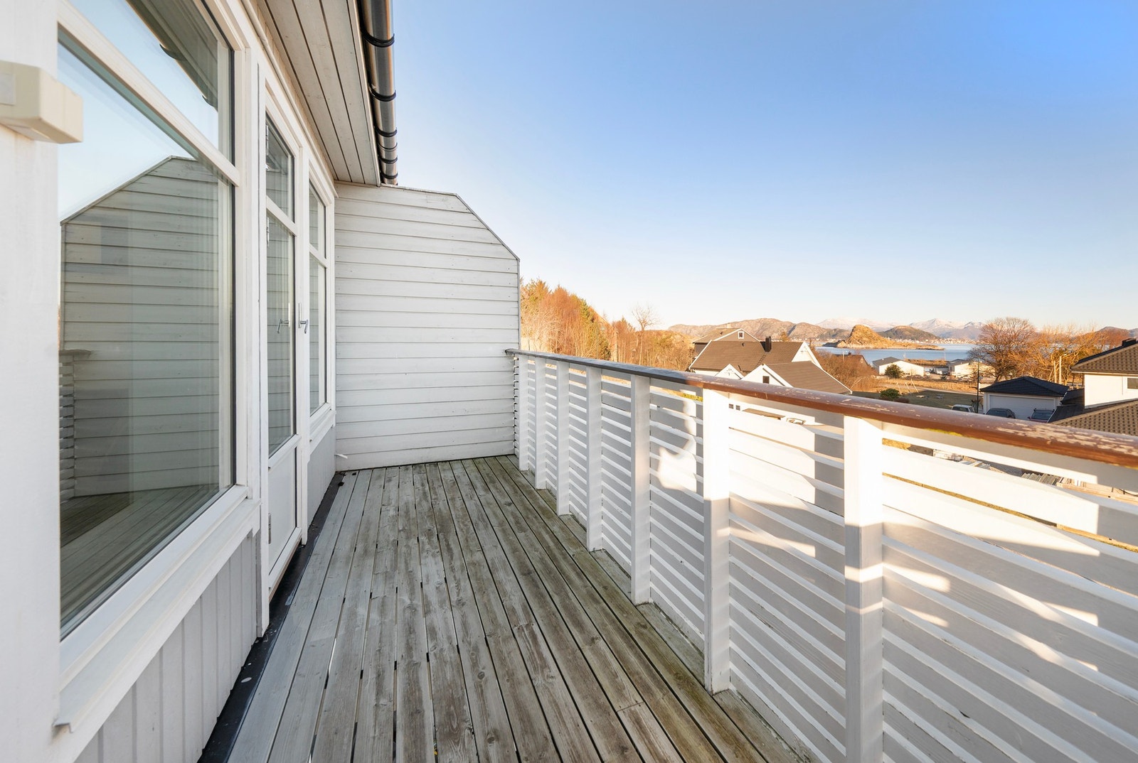 Verandaen er på ca. 8 m² Galleribilde