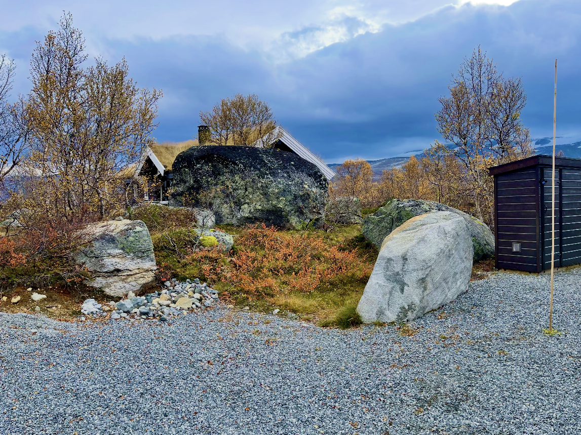 Her kan det være mulighet for å bygge garasje/anneks etc. på 25kvm. Galleribilde