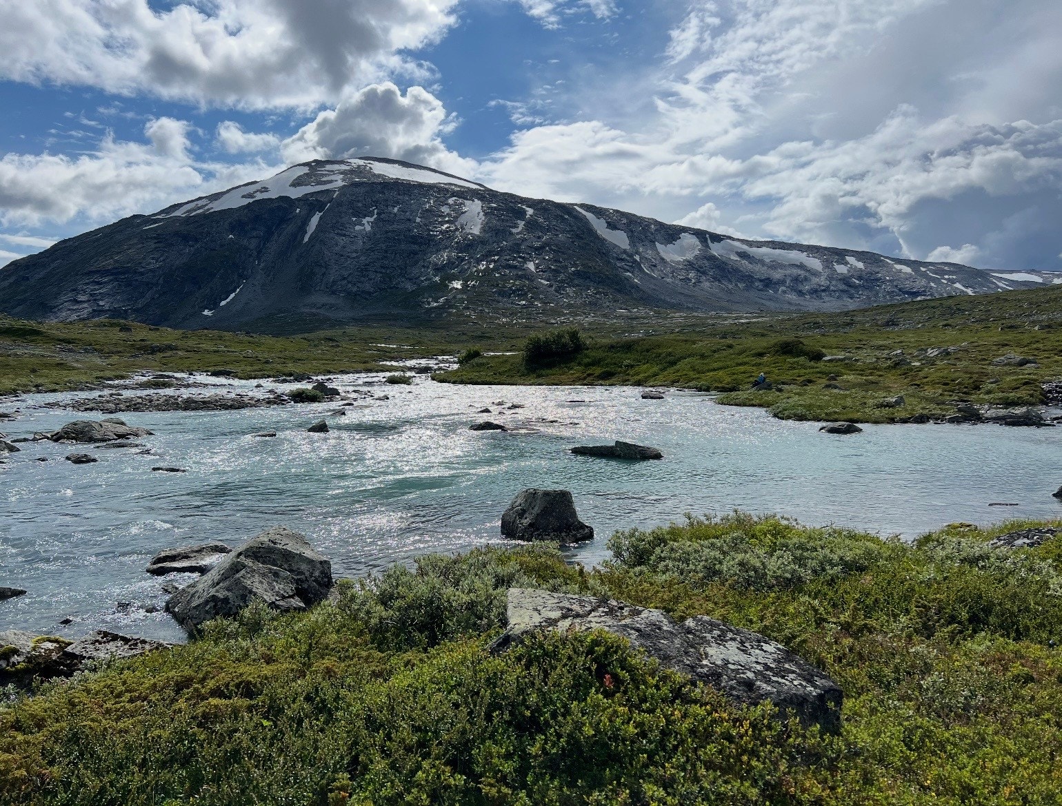 Selgers bilde - Idylliske forhold. Her er det mange gode fiskevann. Galleribilde