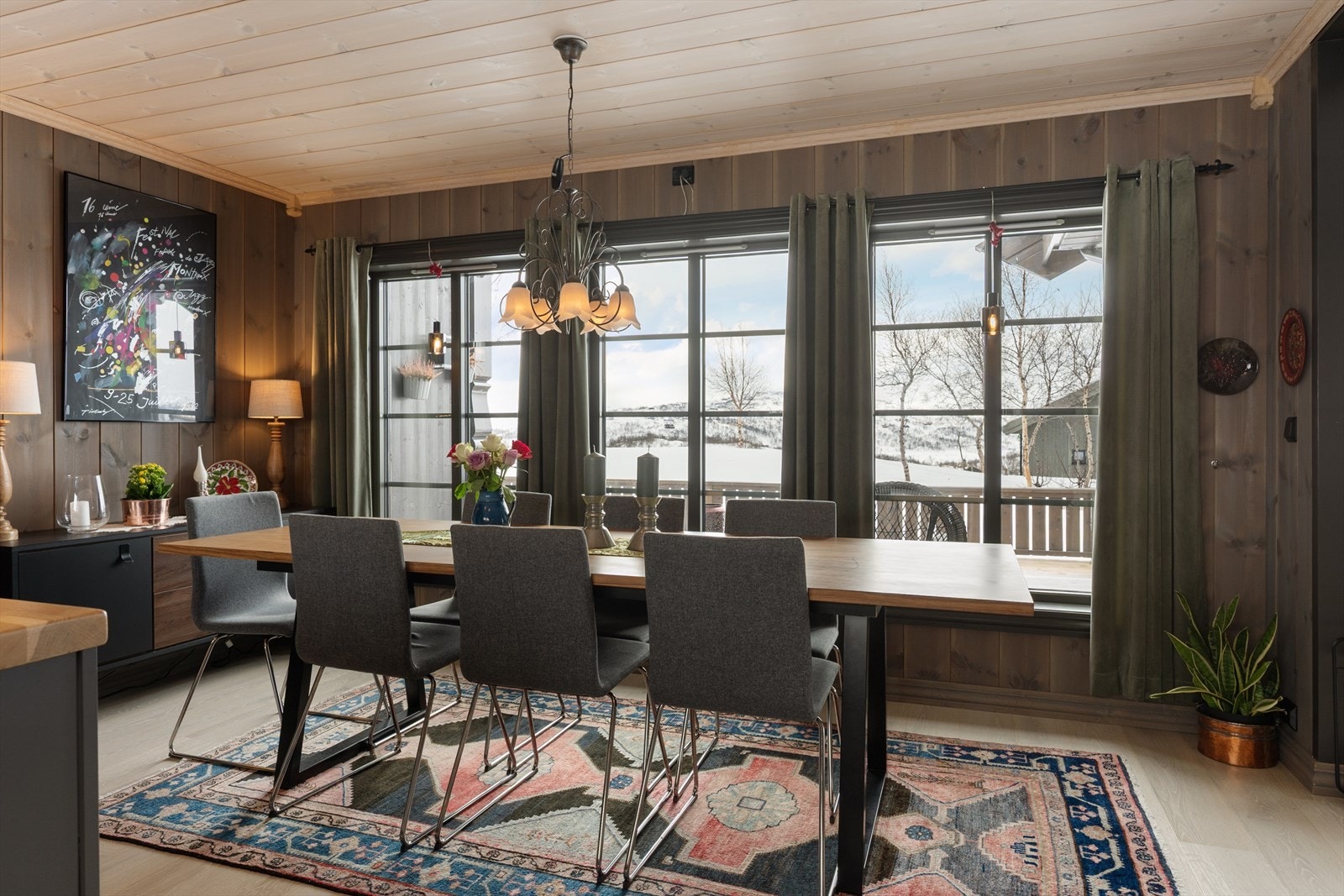 Her kan man nyte gode måltider med familie og venner. Galleribilde