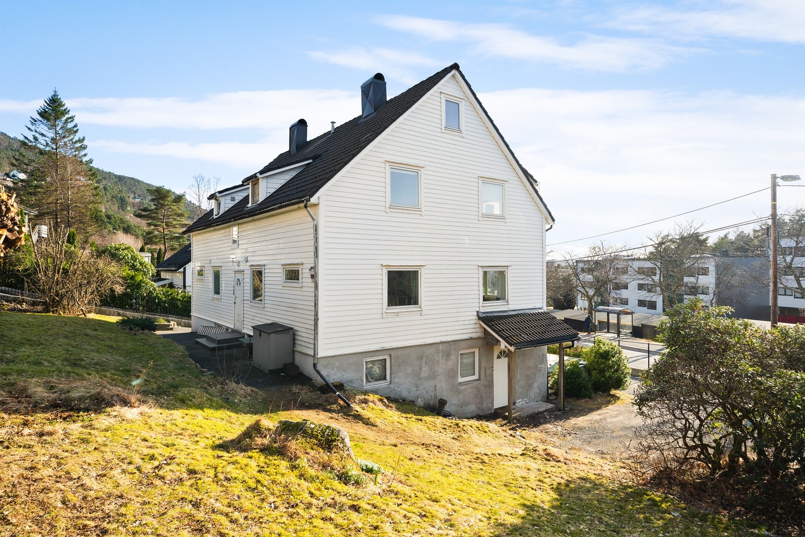 Sameiet Benshaugen 4 består av 5 leiligheter. Galleribilde