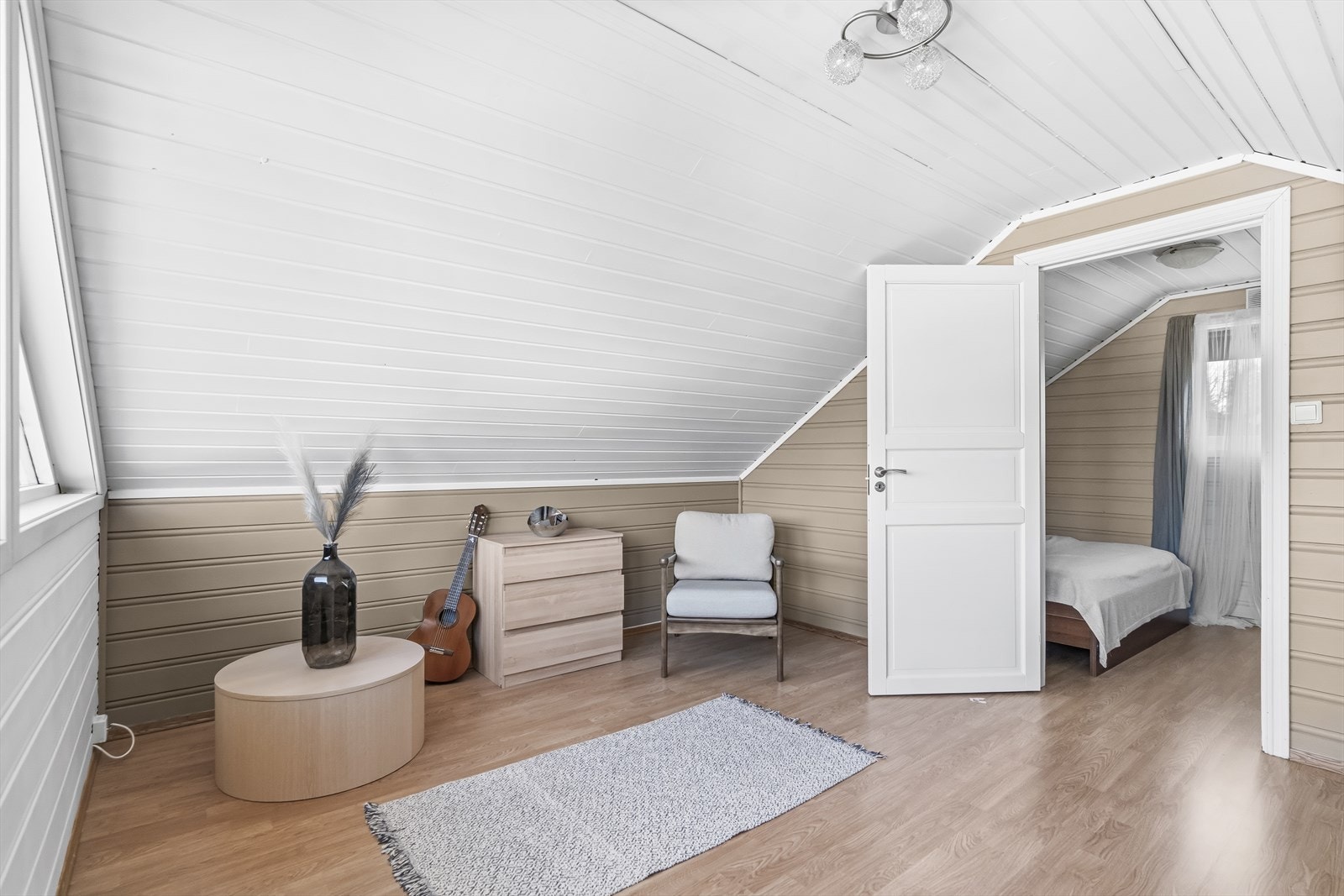 Videre inn er soverommet Galleribilde