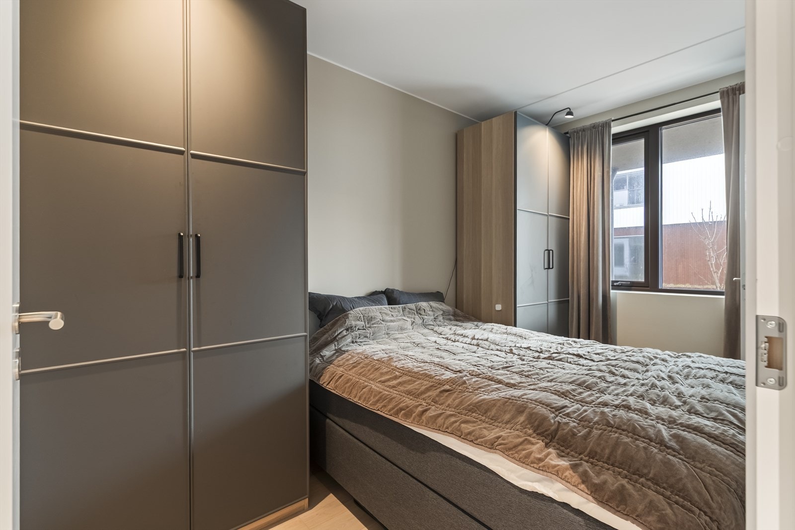 Soverommet er lunt og trivelig, med plass til dobbeltseng. Galleribilde