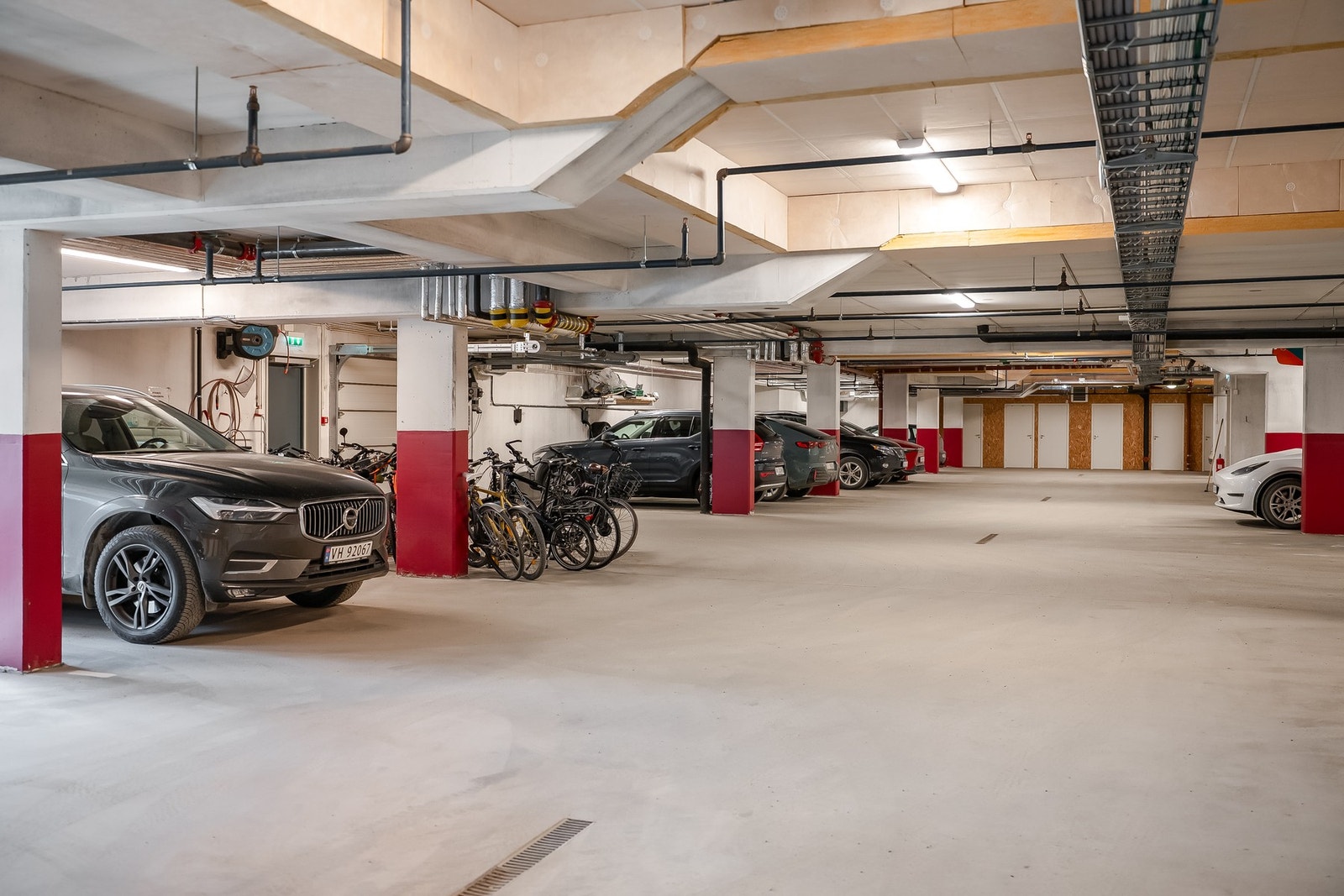 Det følger fast parkeringsplass i parkeringskjeller. Galleribilde