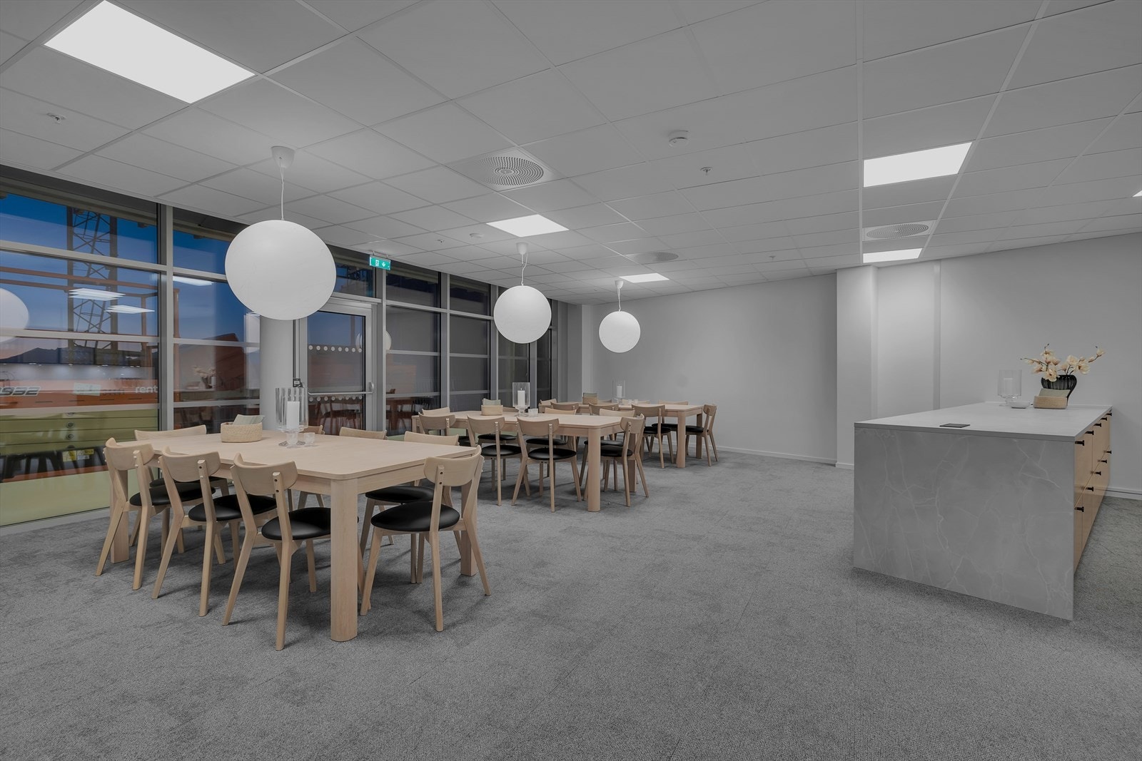 Felles selskapslokale med storkjøkken - perfekt plass for store og små begivenheter! Galleribilde