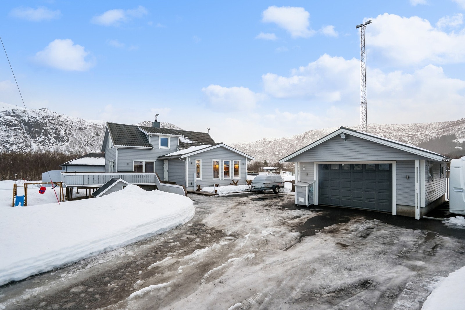 Velkommen til Skolegata 9 - Presentert av EiendomsMegler 1. Foto: EFKT. Galleribilde