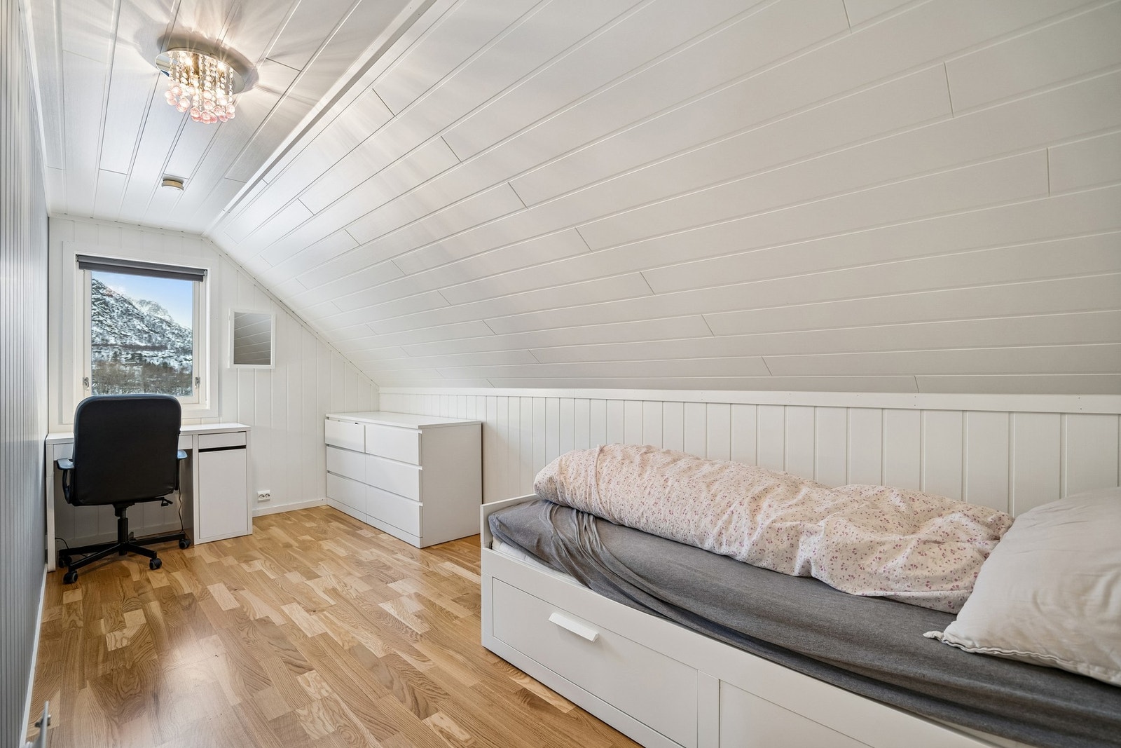 Soverom. Denne delen ble påbygget i 2013. Galleribilde