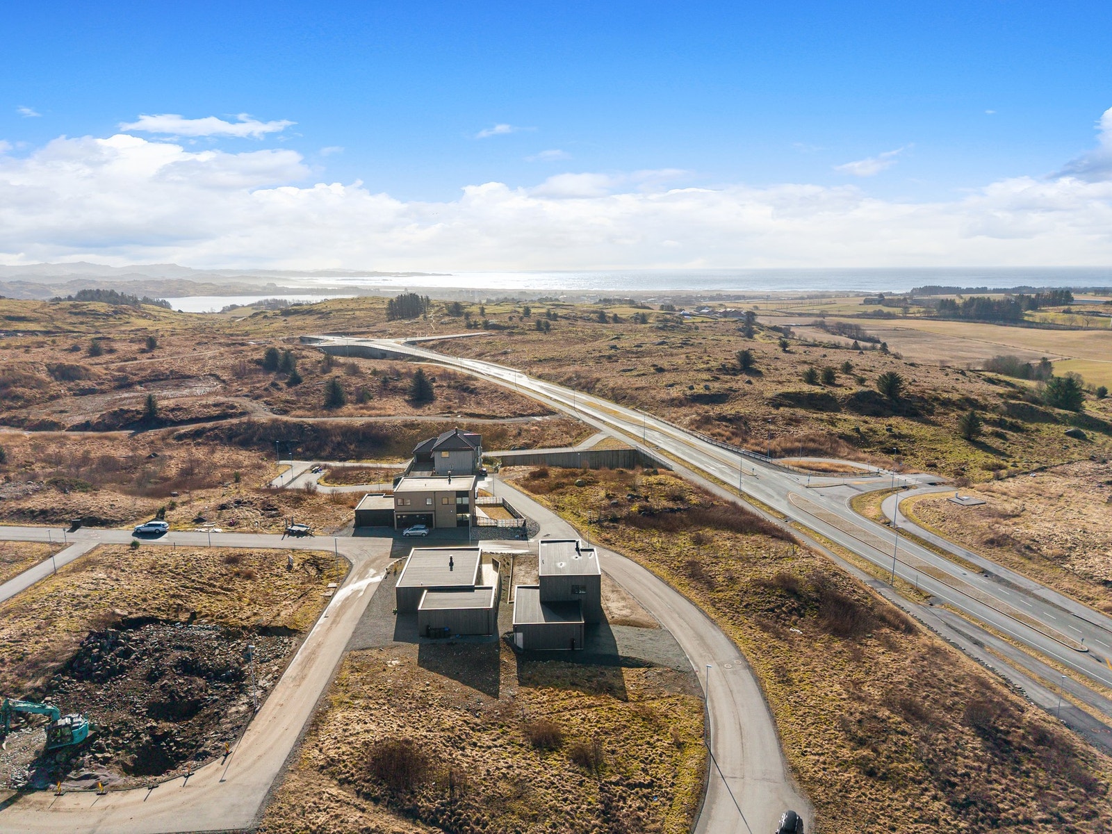 Kommunen har et godt utbygd nett av sykkelveier og tilbyr flotte naturopplevelser i et variert kulturlandskap. Galleribilde