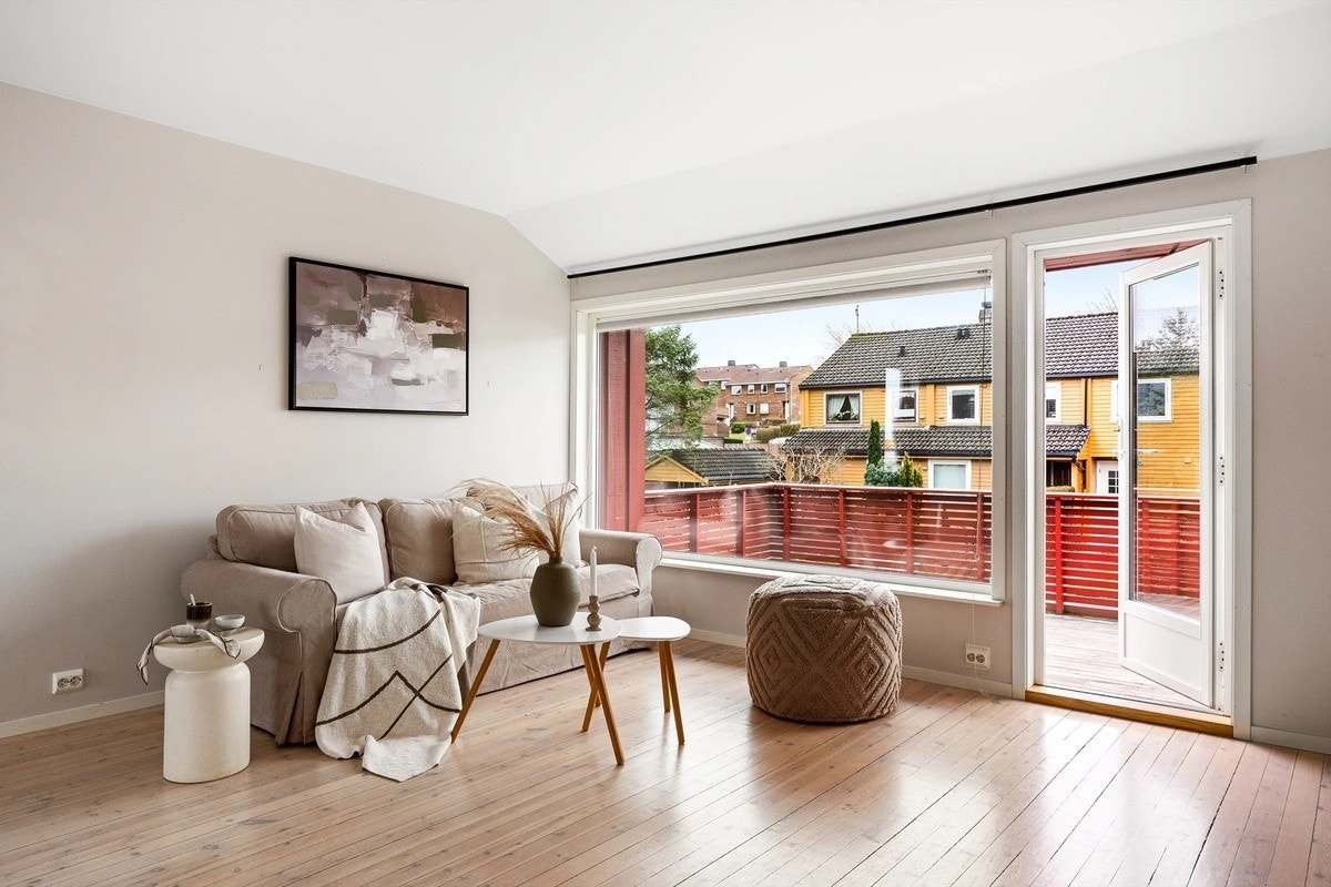 Stue 2.etasje Galleribilde