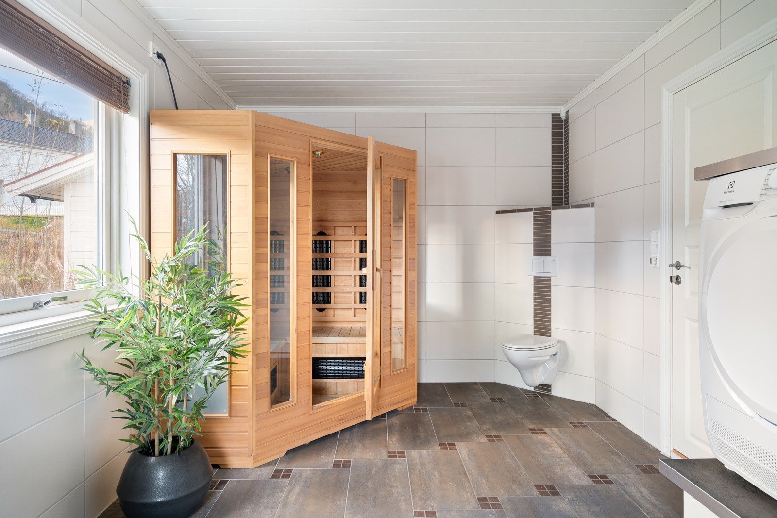 Hverdagsluksus med badstue på badet! Galleribilde