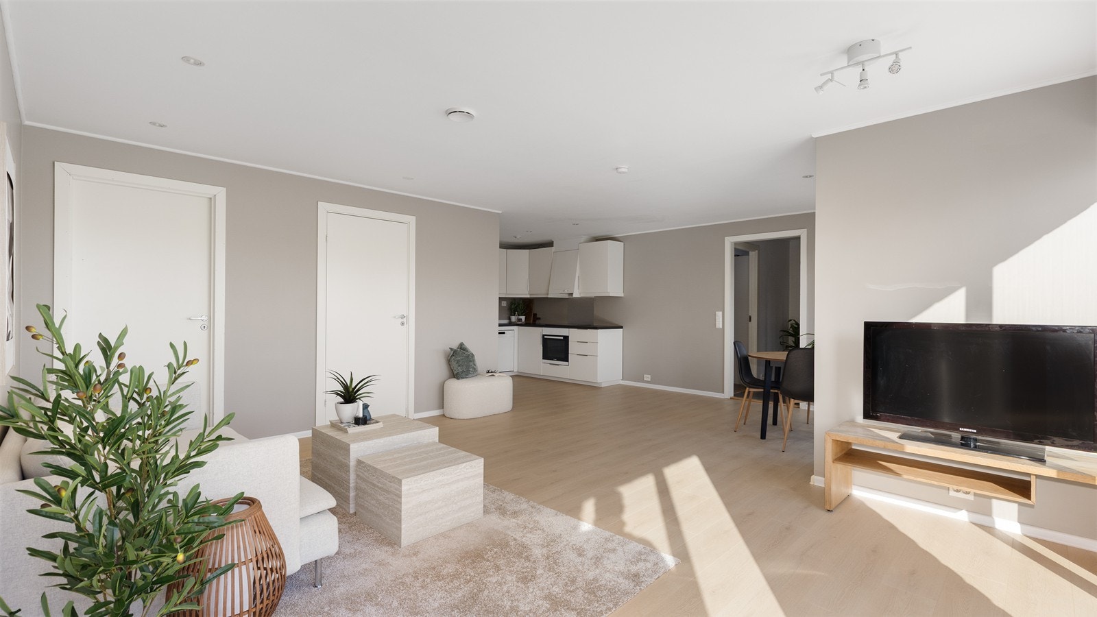 Åpen stue kjøkkenløsning Galleribilde