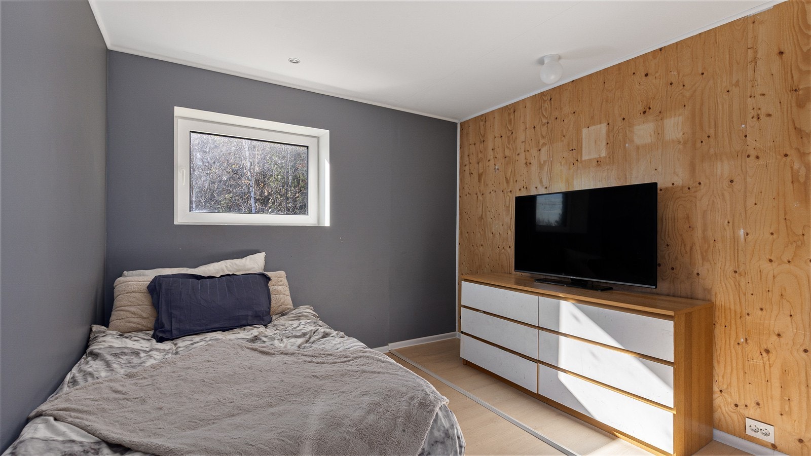 Bod i 1.etg. som eier benytter til soverom - dette er ikke byggesøkt Galleribilde