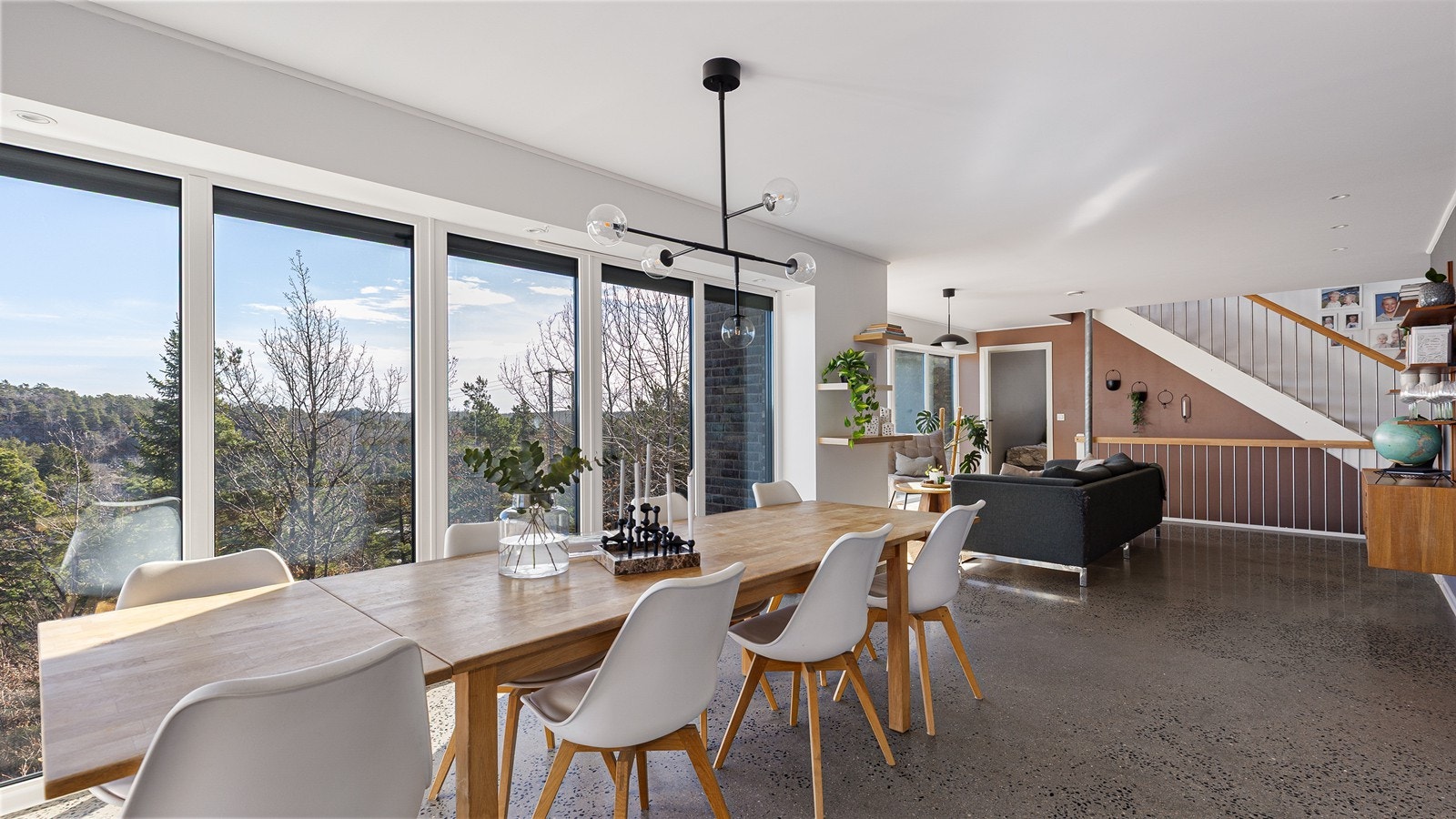 Behandlet betong på gulv gir et moderne preg Galleribilde