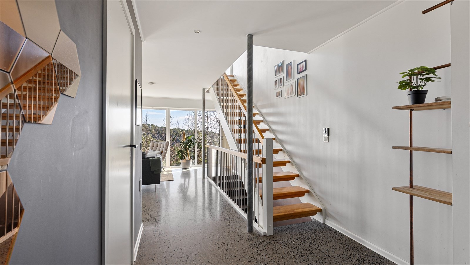 R5FF5323.jpg Galleribilde