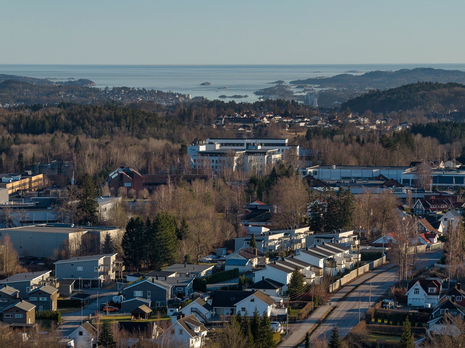 Det er ca. 12 minutter til Sandefjord sentrum med alle fasilitetene man trenger i hverdagen Galleribilde