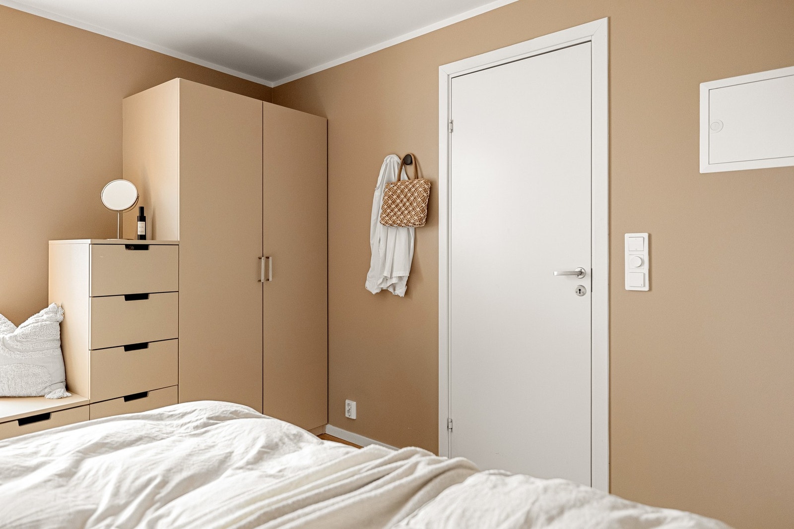 Fra soverommet er det inngang til badet. Galleribilde