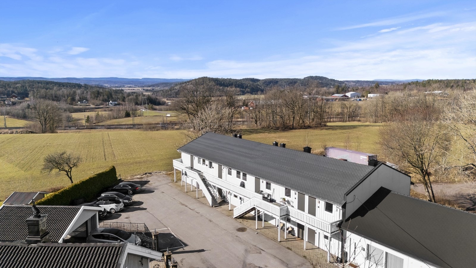 Her kan du flytte inn i et trivelig sameie bestående av totalt 15 boligseksjoner. Galleribilde