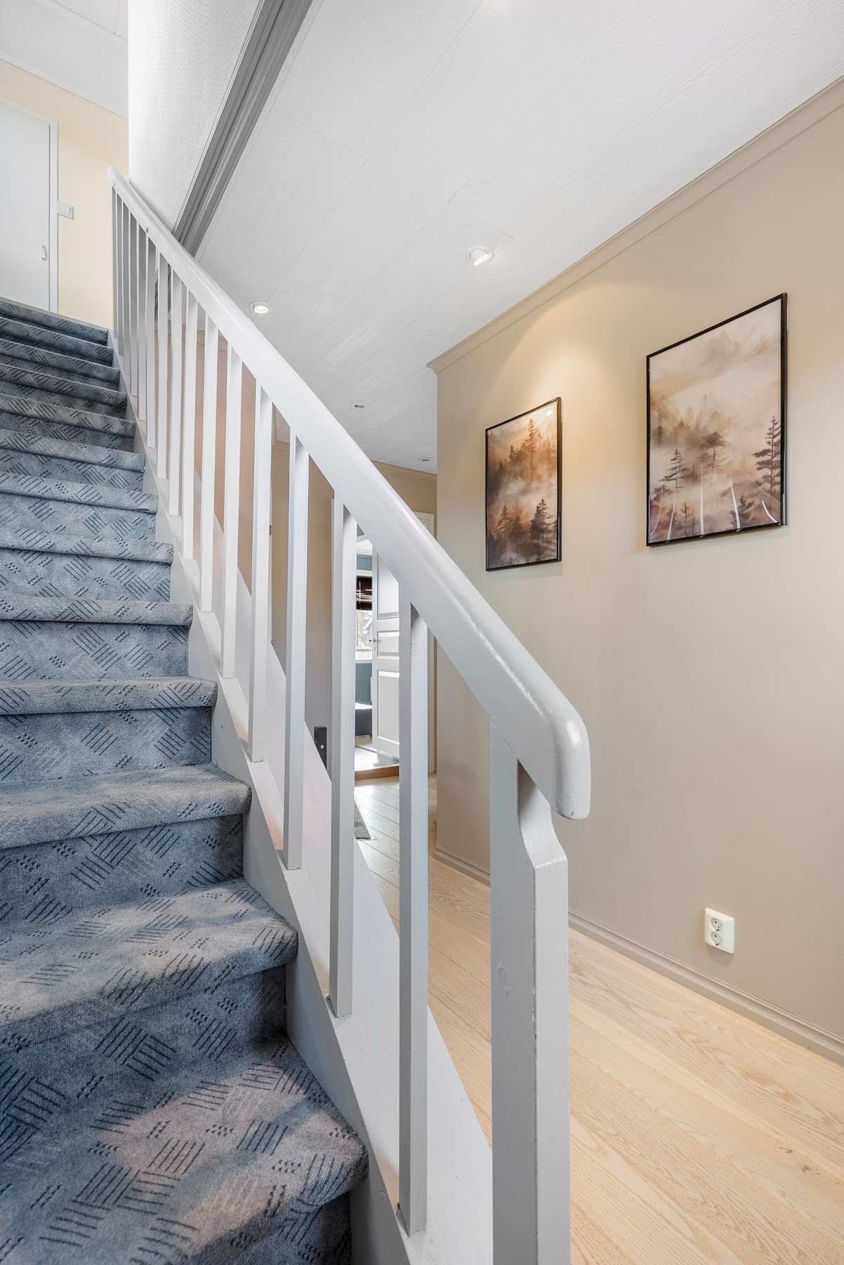 Bli med til loftsetasjen Galleribilde