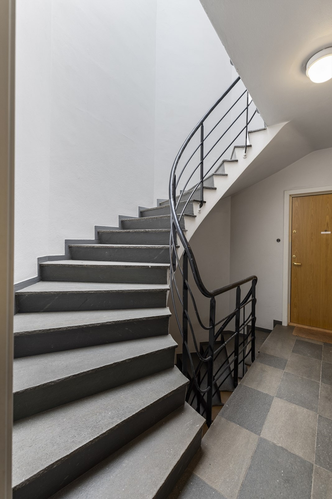 Her er trappen opp fra 5. til 6. etasje. Galleribilde