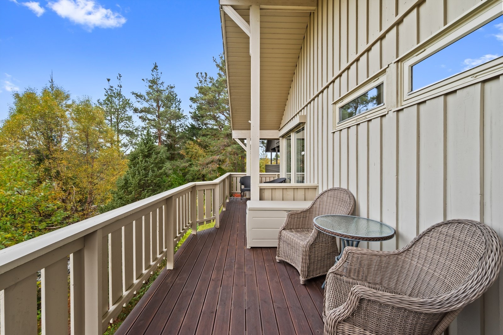 De mange uteområdene gjør det mulig å flytte seg etter vær og vind. Galleribilde