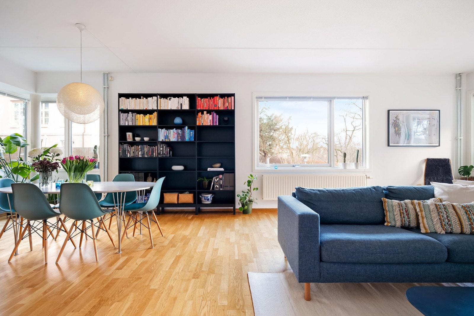 Leiligheten ligger fint til i byggets 3. etasje med heisadkomst. Galleribilde