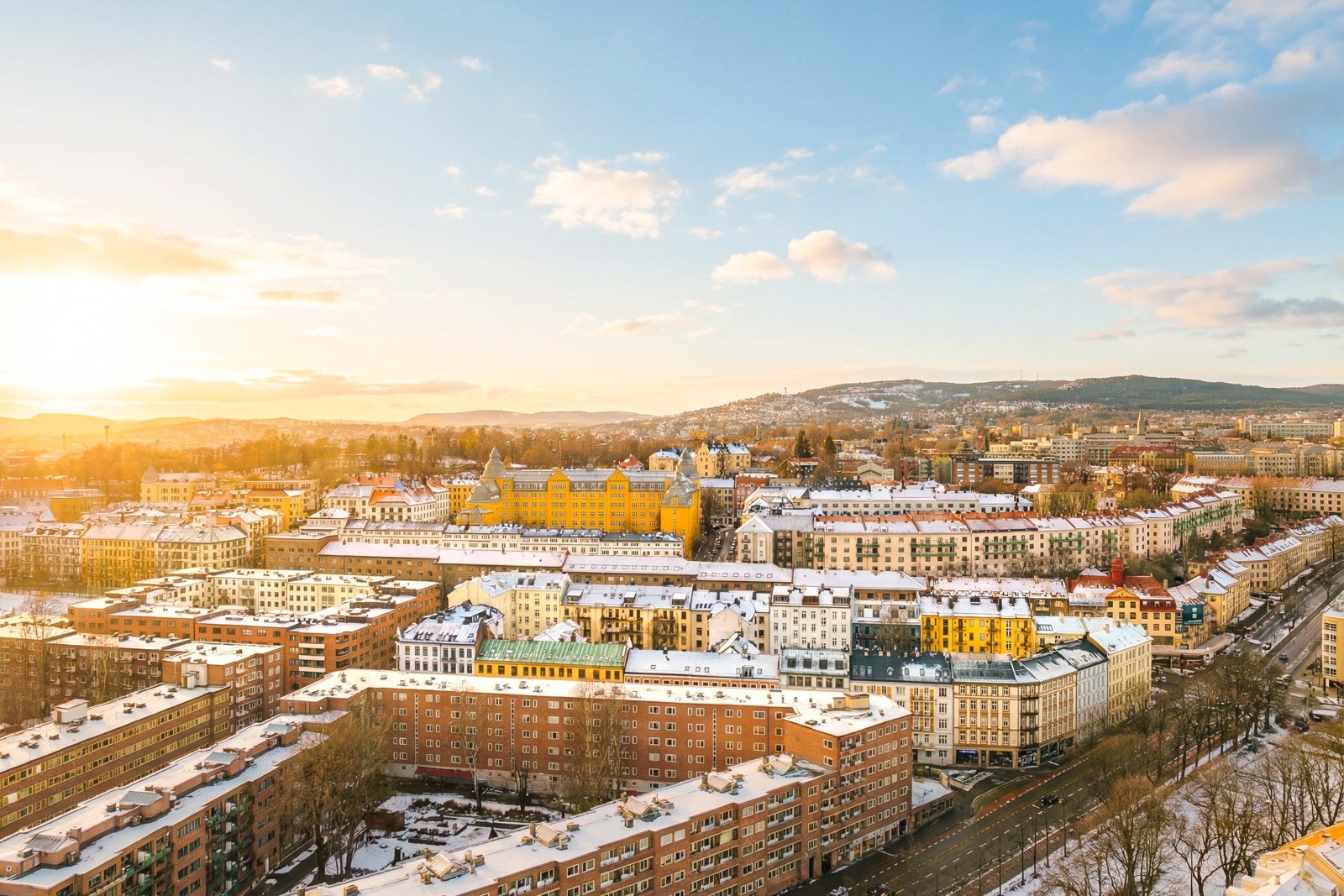 Sameiet har en flott beliggenhet, like ved Alexander Kiellands plass i Oslo, nær Ilaparken, St.Hanshaugen og Grünerløkka. Galleribilde