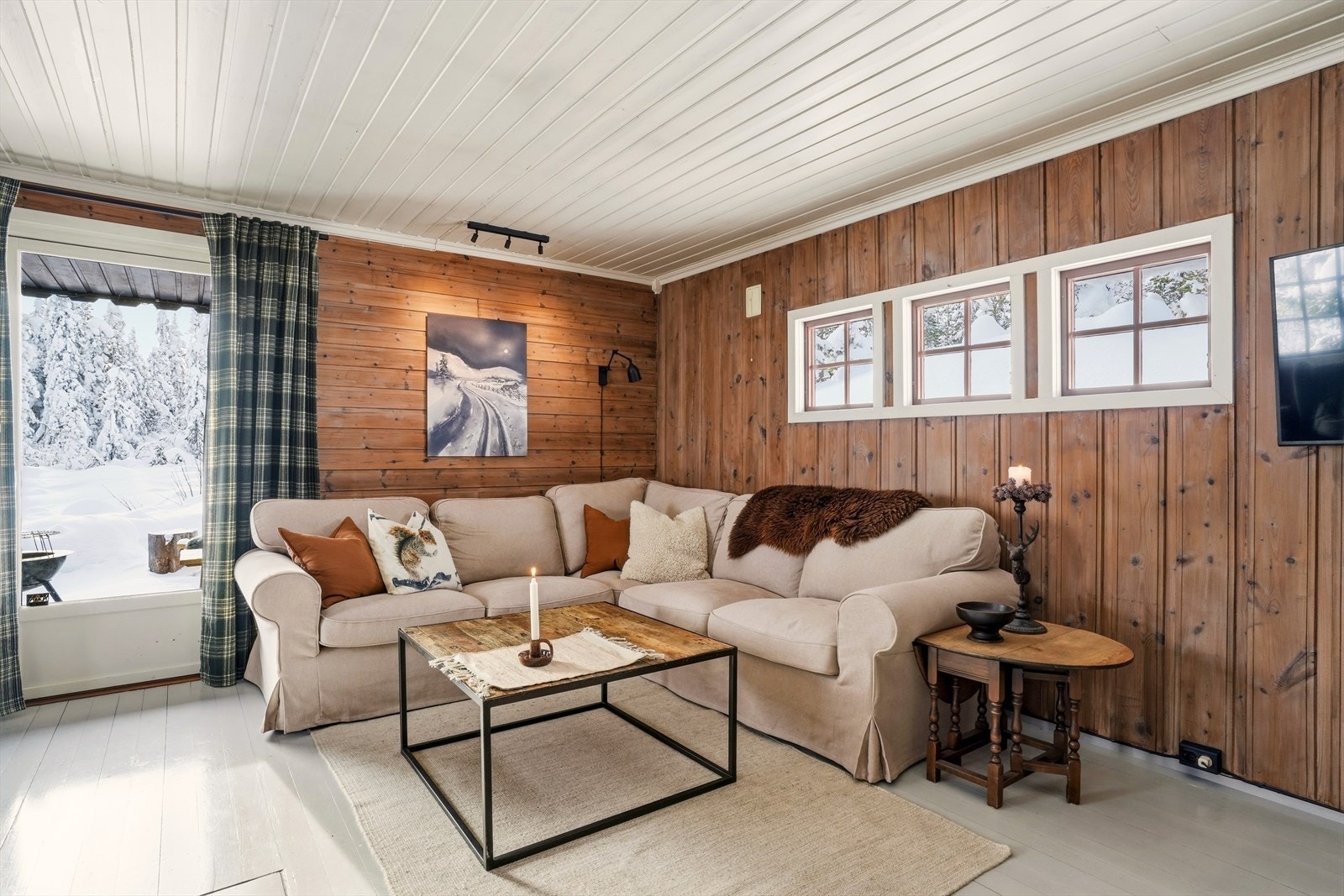 Plass til god sofagruppe i stuen. Galleribilde