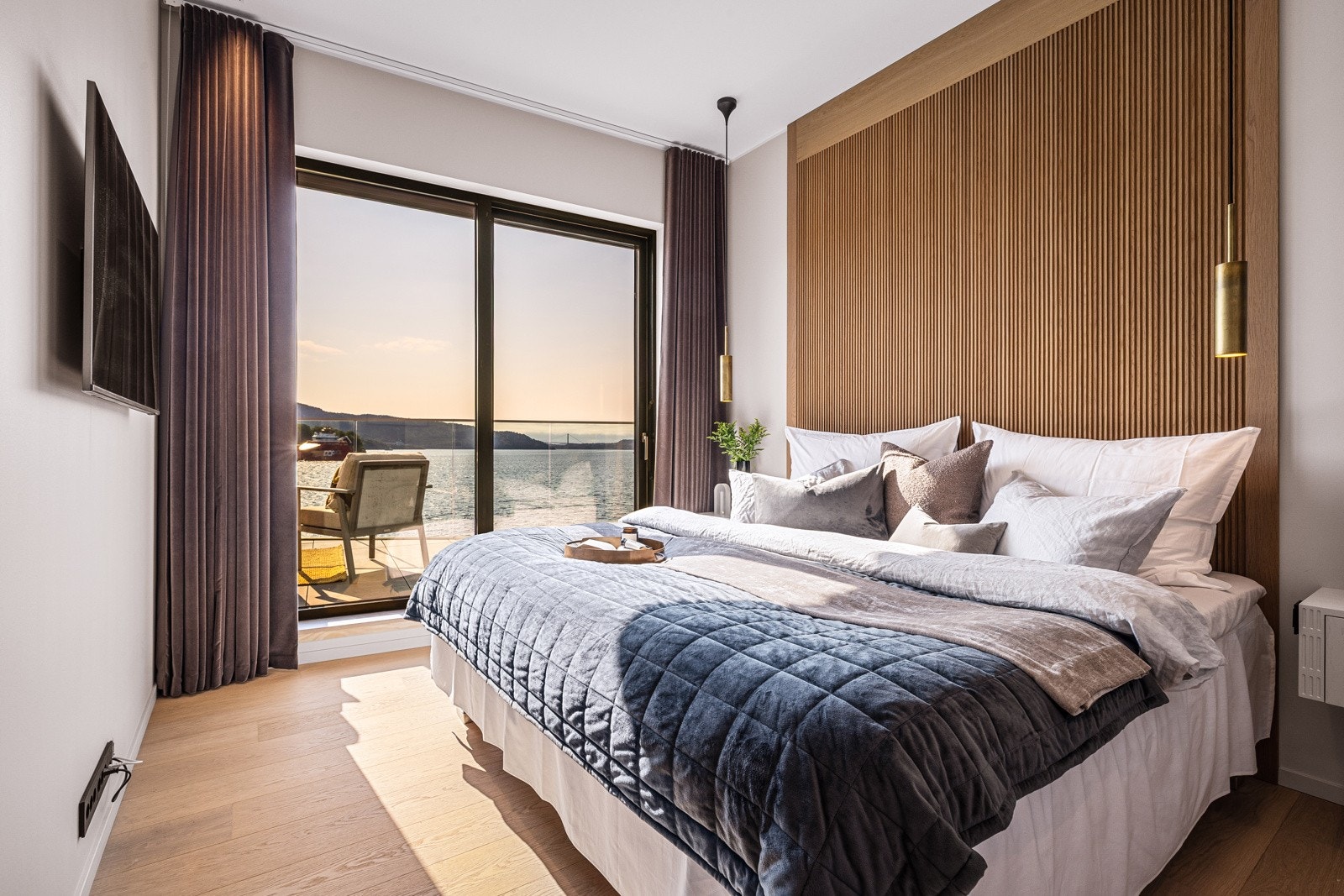 - Her har man egen utgang til terrassen - Galleribilde