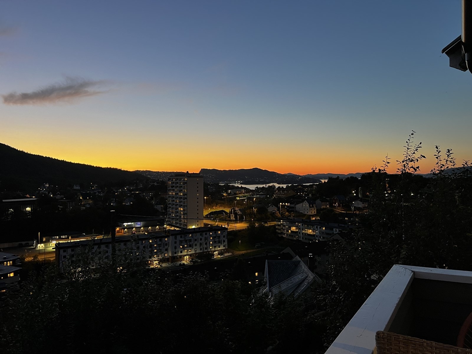 Tenk å sitte her og nyte solnedgangen! Galleribilde