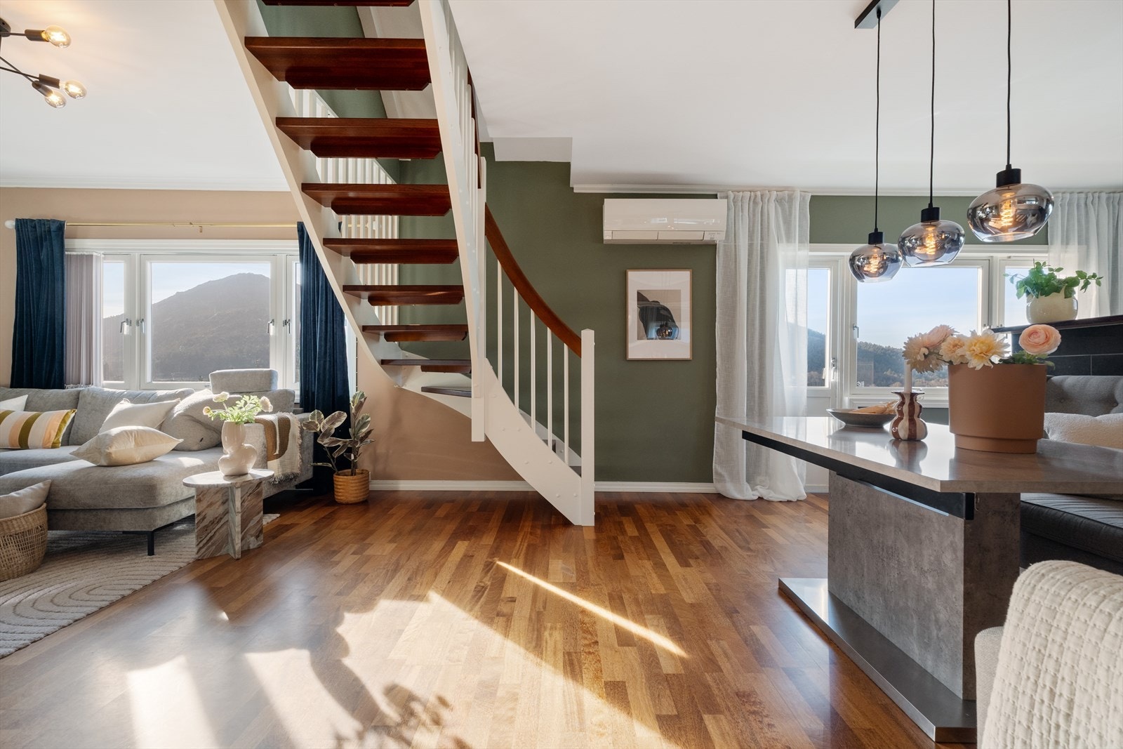 Varmepumpe sørger for jevn og god varme året rundt. Galleribilde