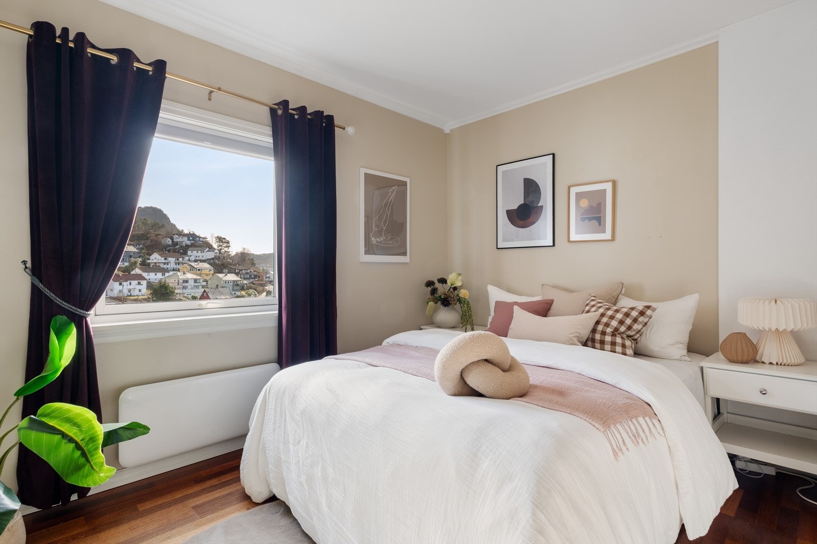 Hovedsoverommet er over 12 m² og har gode innredningsmuligheter. Galleribilde