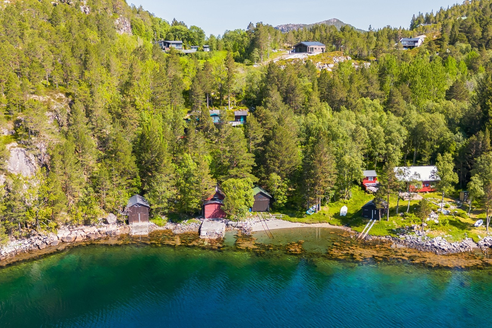 Gangavstand mellom hytta og naustet på ca. 350 m. Galleribilde