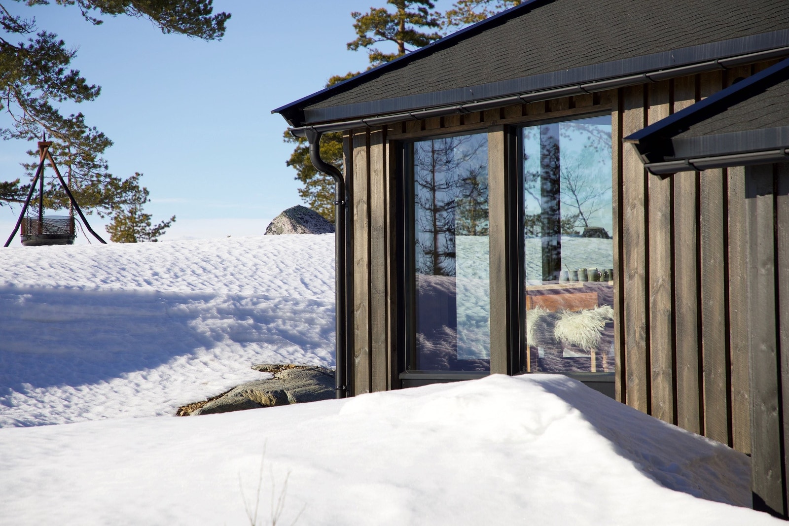 Vinduer og skyvedør med alu-bekledning. Galleribilde