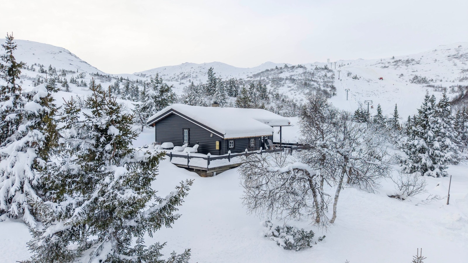 Skisenteret som nærmeste nabo. Galleribilde