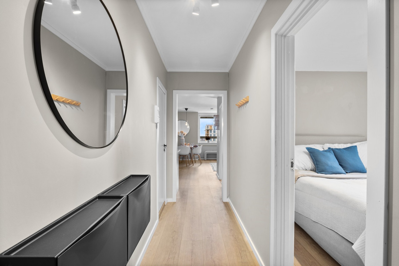 Leiligheten har god planløsning, med soverommene adskilt fra stuedelen Galleribilde