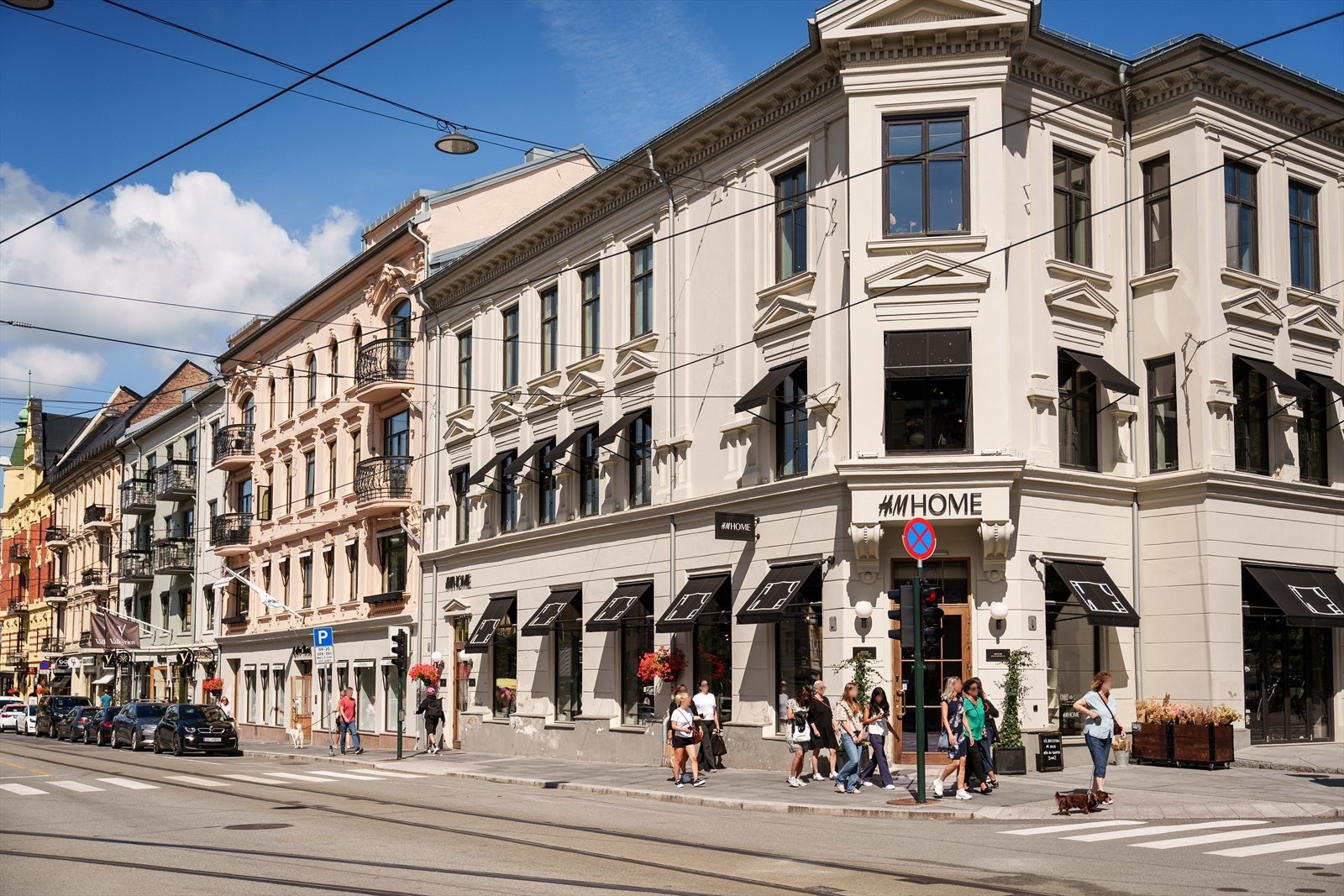 Kun få minutters gange til Bogstadveien, en av hovedstadens mest ettertraktede handlegater med oppvarmede fortau. Galleribilde