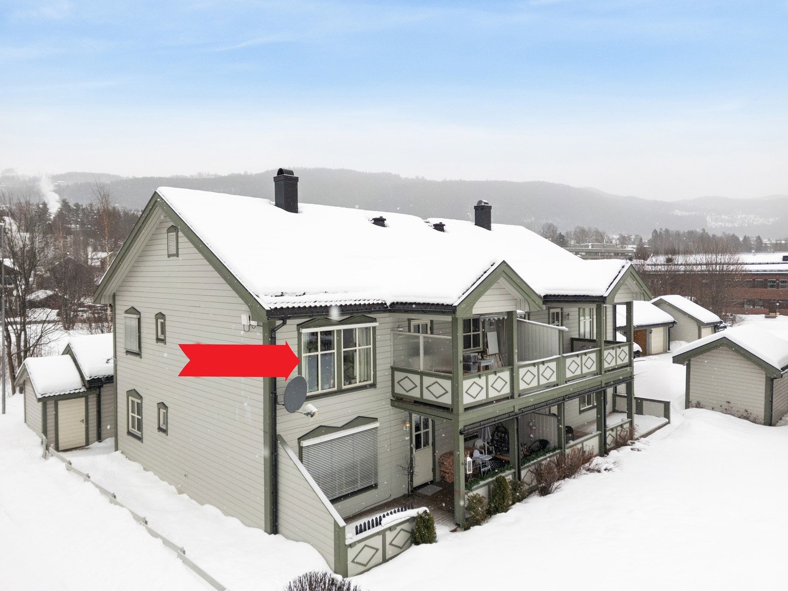 Dette en pen og lettstelt leilighet beliggende i 2. etasje! Galleribilde