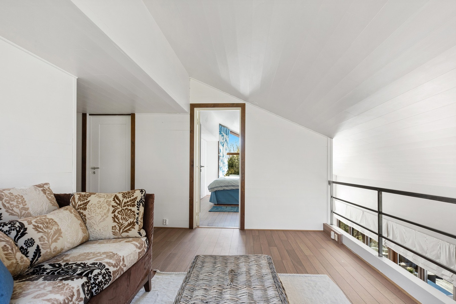 Loftstuen har utsikt og flere bruksmuligheter. Galleribilde