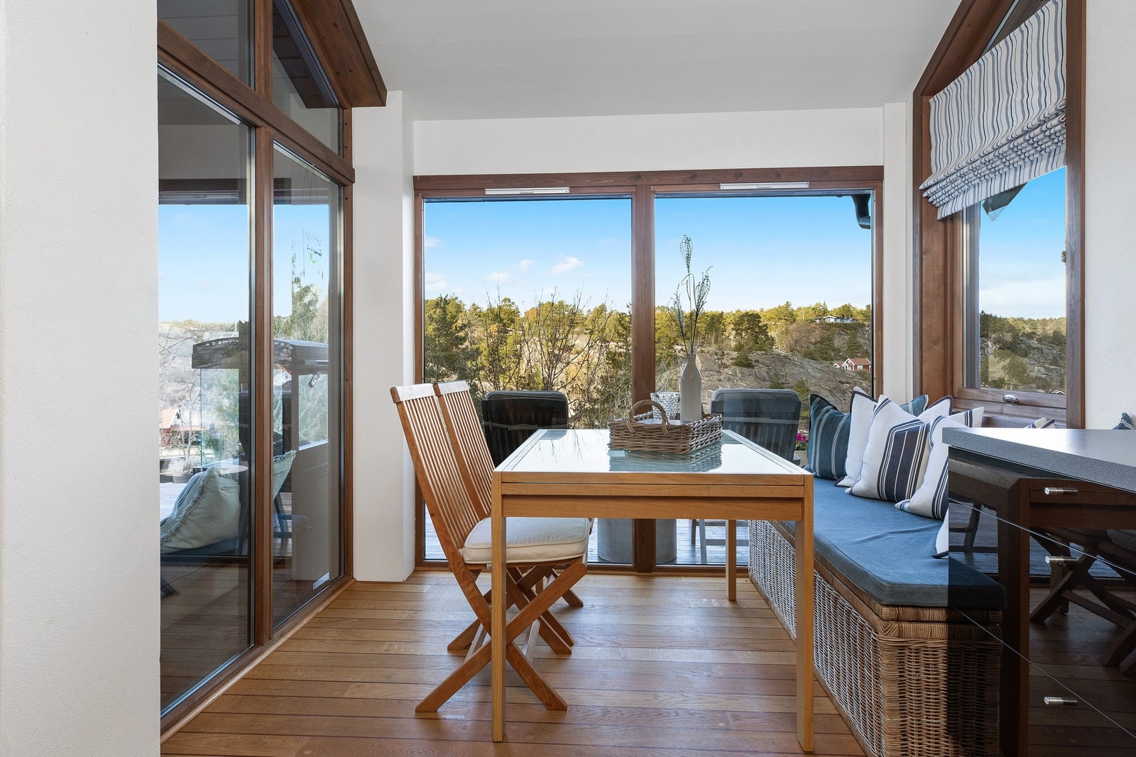 Spiseplass med nydelig utsikt. Galleribilde