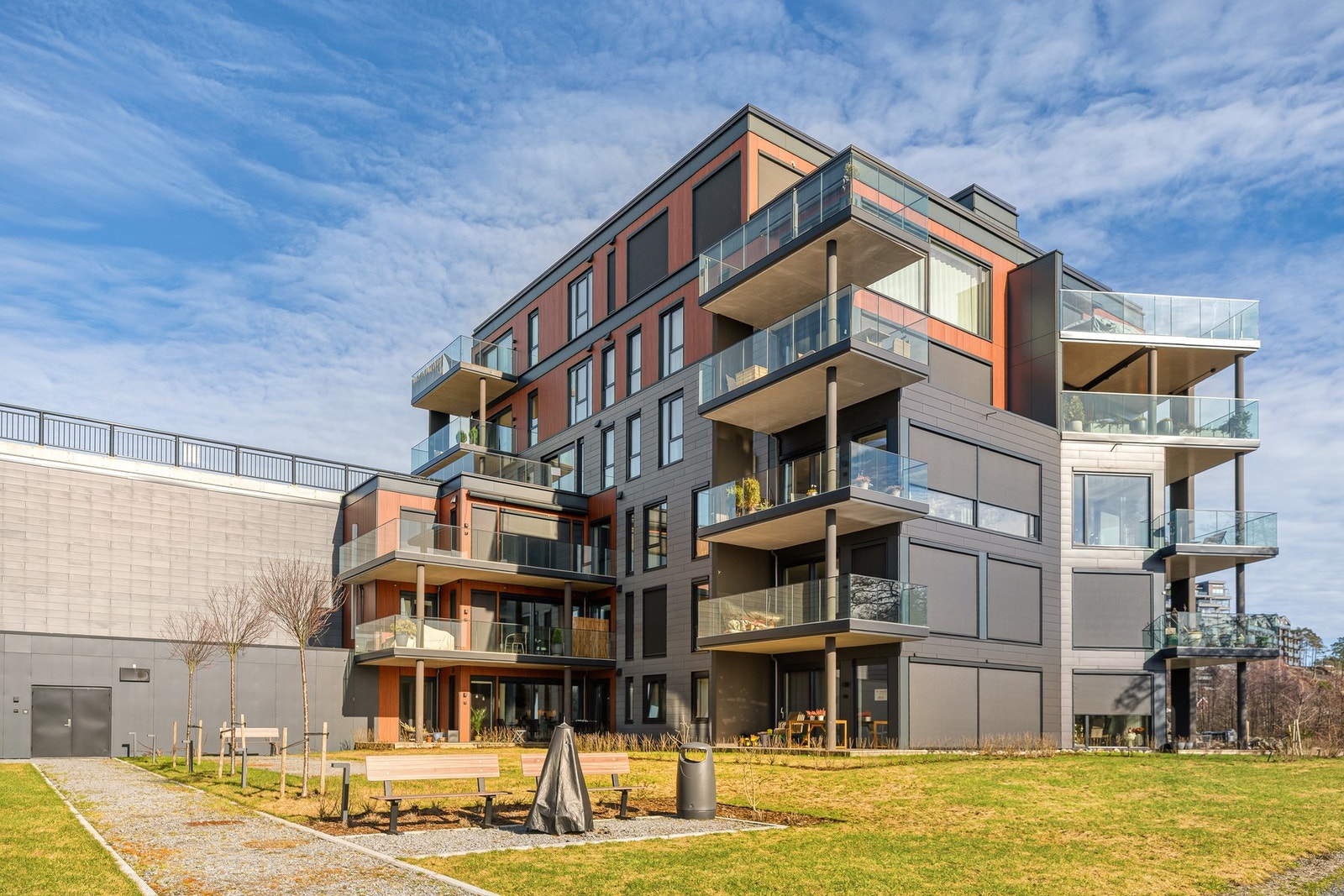 Moderne arkitektur møter funksjonelle løsninger. Galleribilde