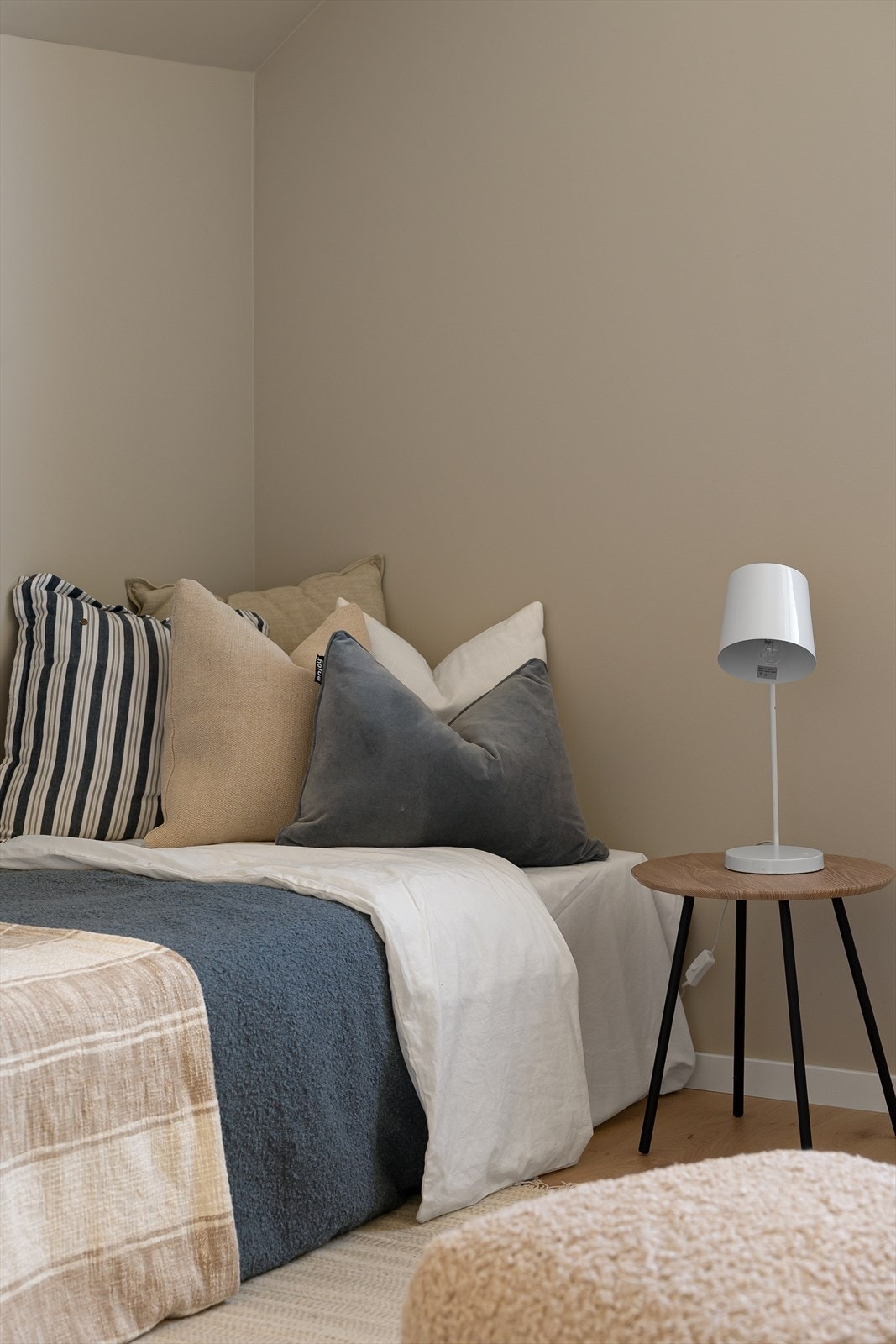 Et rom som enkelt kan tilpasses både familie- og arbeidsbehov. Galleribilde