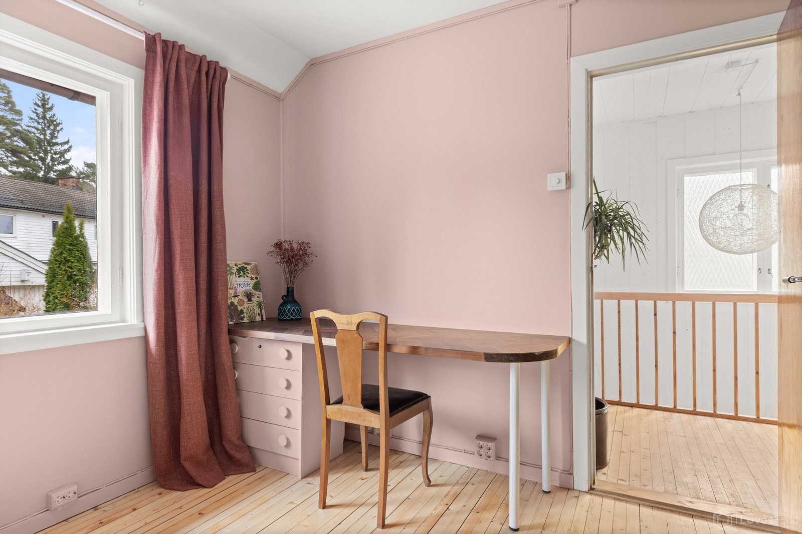 Det tredje soverommet egner seg godt som kontor eller barnerom. Galleribilde