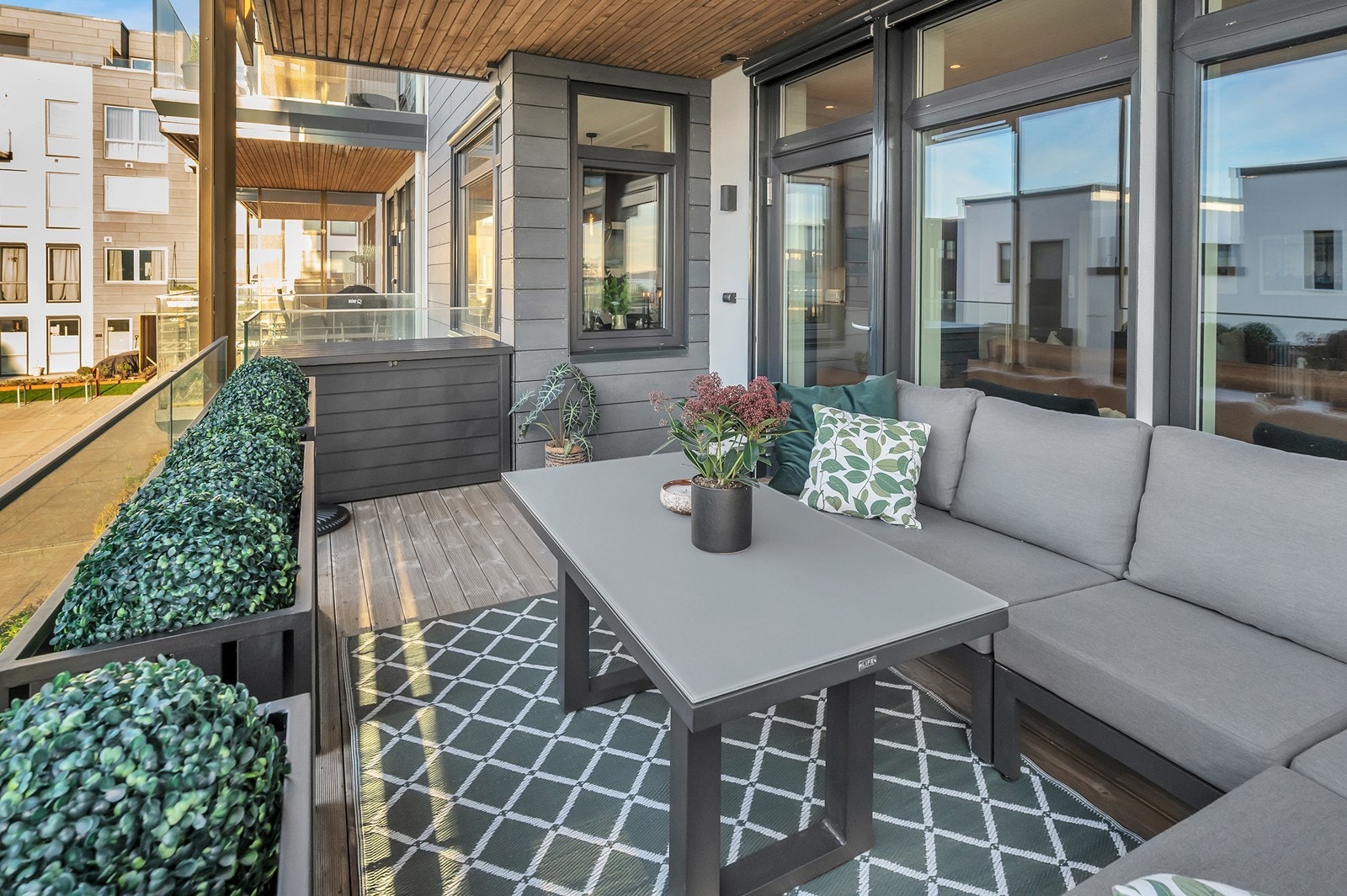 Romslig uteplass og beliggende på en ende Galleribilde