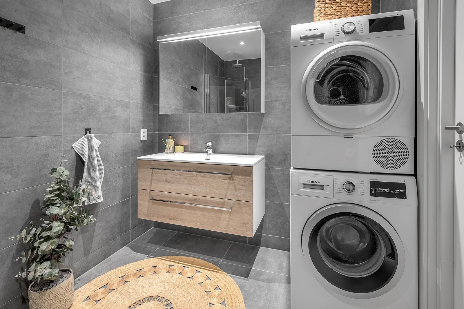 Praktisk opplegg for vaskemaskin. Galleribilde