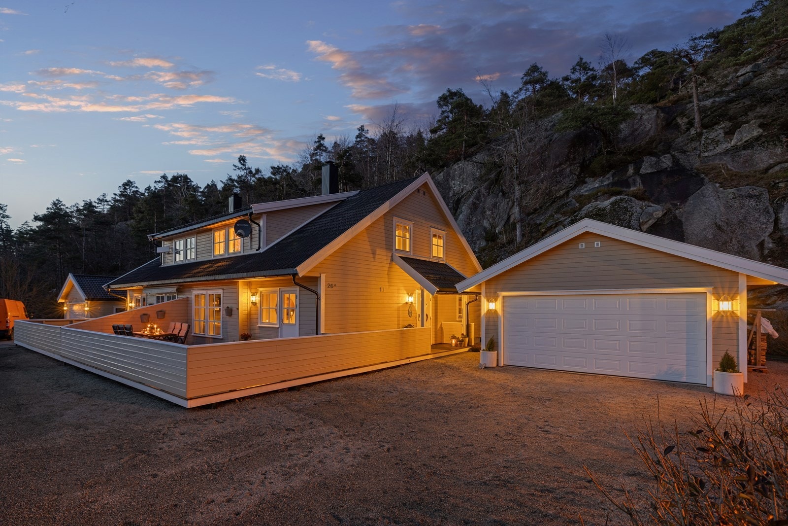 DNB Eiendom v/Patrick Bohlin har gleden av å presentere Koleknibvegen 26A! Galleribilde