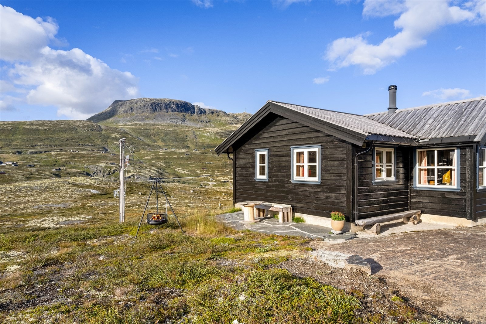 Fint uteområde som kan nyttast både sommarstid og vinterstid. Galleribilde