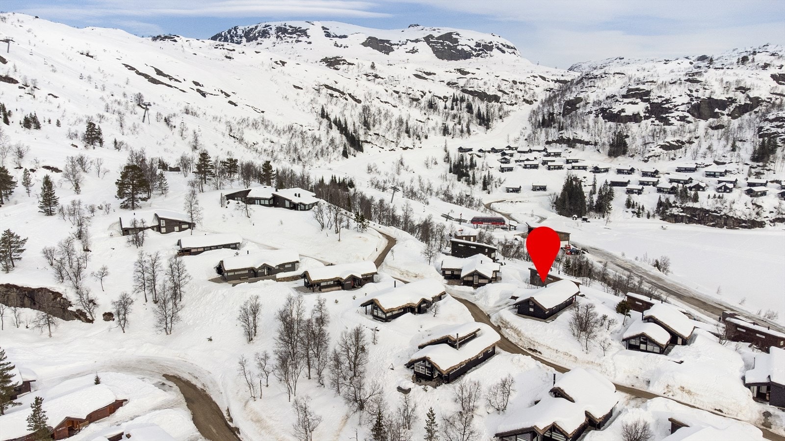 Foto: Joakim Bjerk. EiendomsMegler1 v/Torill Kalsaas presenterer Gangen 16 Galleribilde